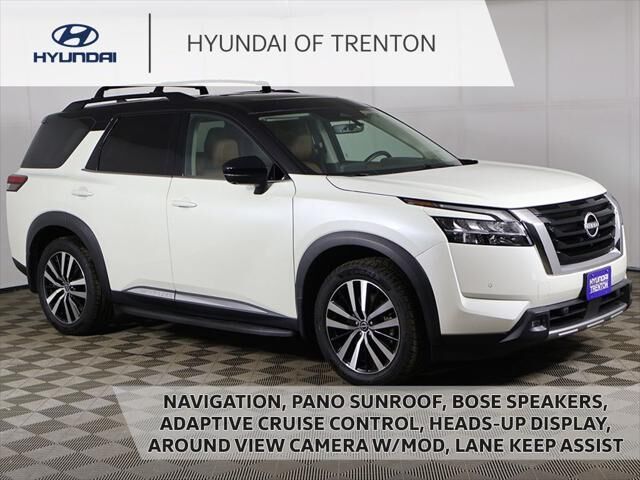 2024 Nissan Pathfinder Platinum