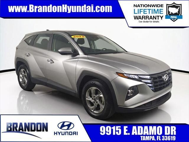 2022 Hyundai TUCSON SE