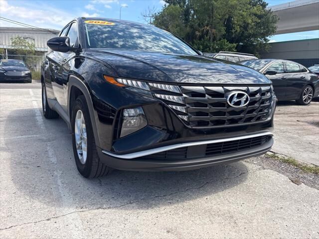 2022 Hyundai TUCSON SE — photo 1 of 13