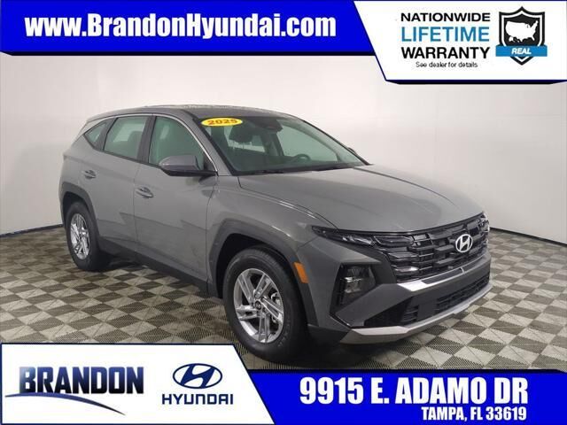 2025 Hyundai TUCSON SE — photo 1 of 16