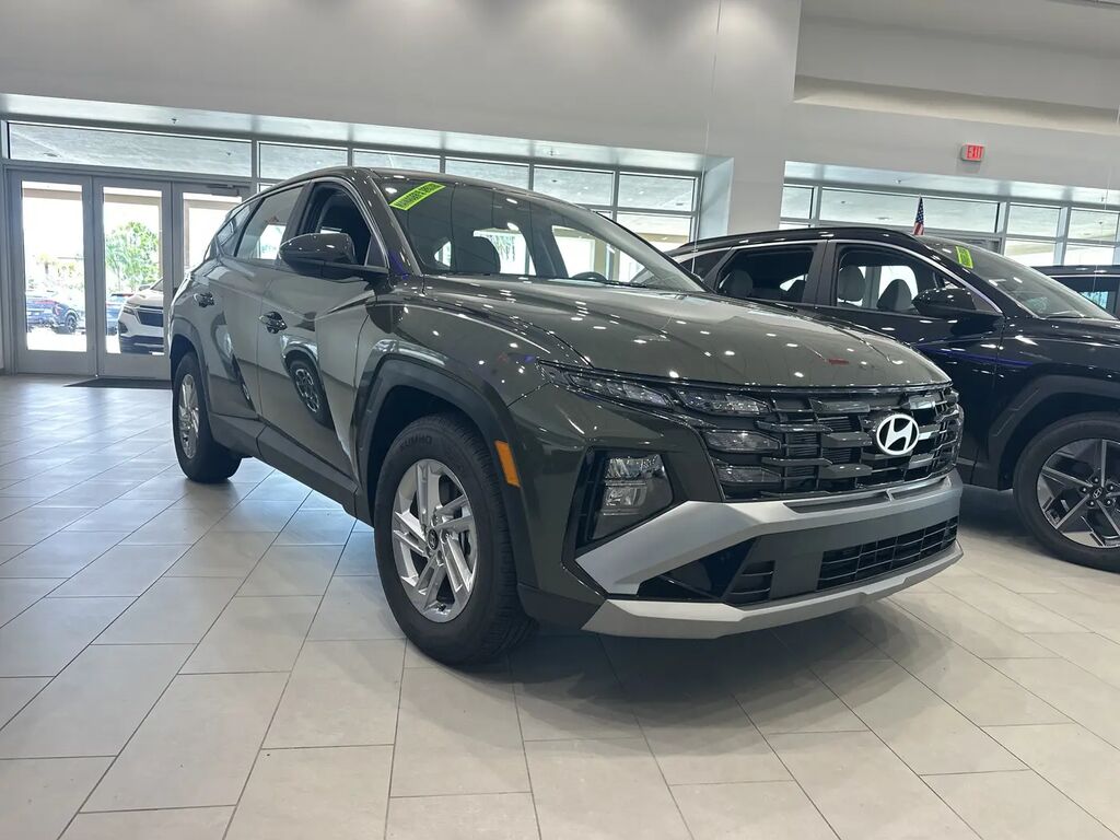 2026 Hyundai TUCSON SE — photo 1 of 13