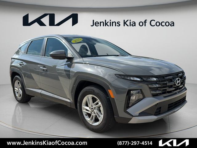 2025 Hyundai Tucson SE — photo 1 of 13