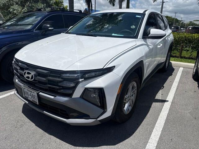 2026 Hyundai TUCSON SE — photo 1 of 13