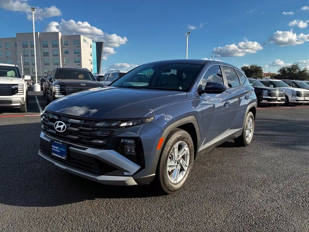 2026 Hyundai TUCSON SE — photo 1 of 13