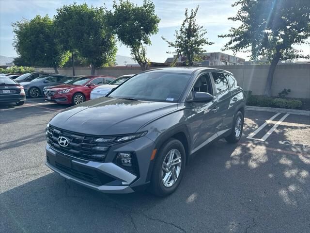 2025 Hyundai TUCSON SE — photo 1 of 22