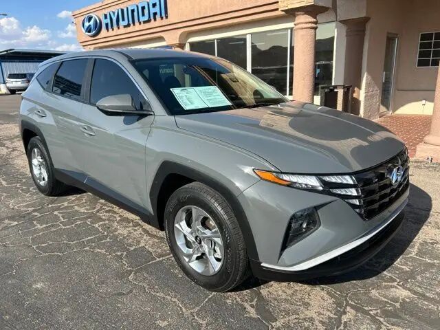 2024 Hyundai TUCSON SE