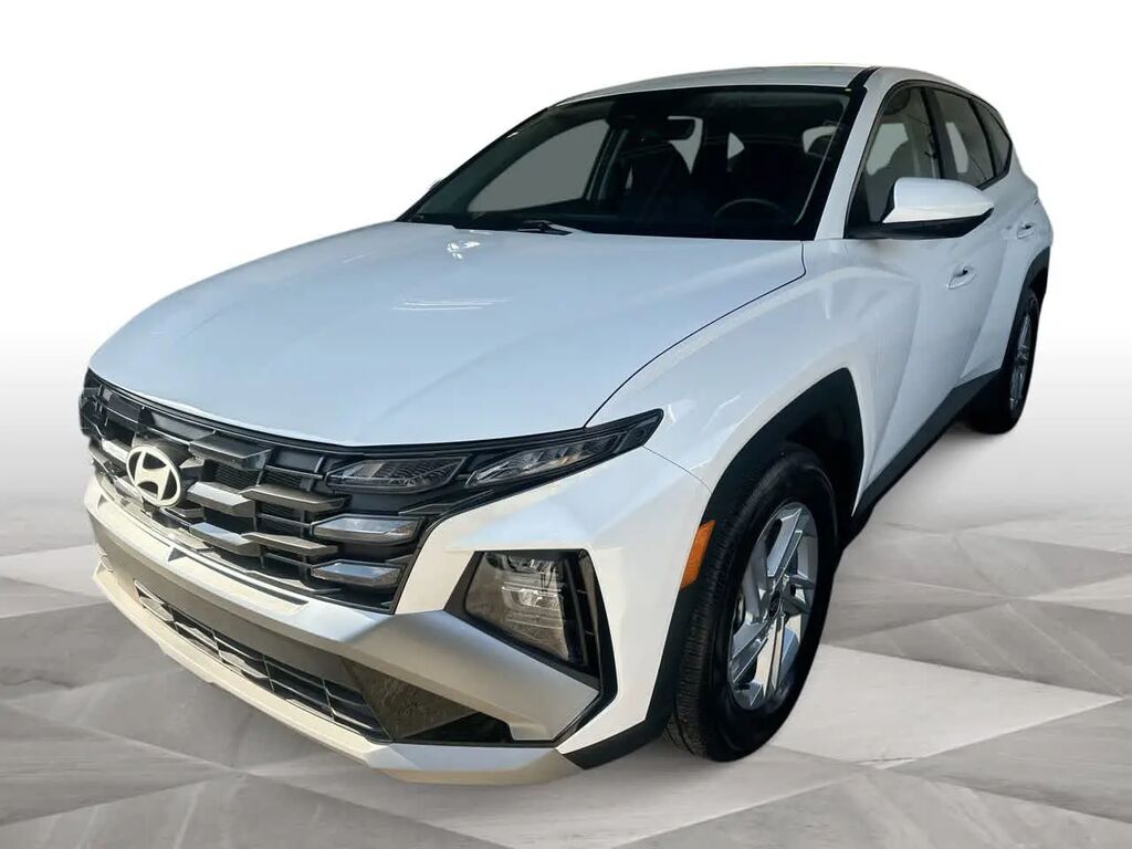 2026 Hyundai TUCSON SE — photo 1 of 13