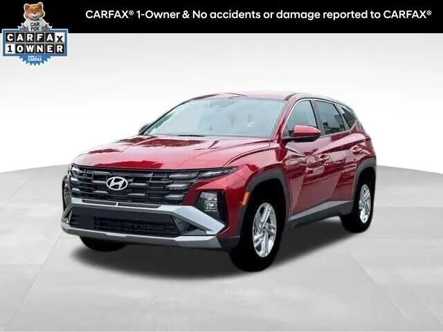 2026 Hyundai TUCSON SE — photo 1 of 13
