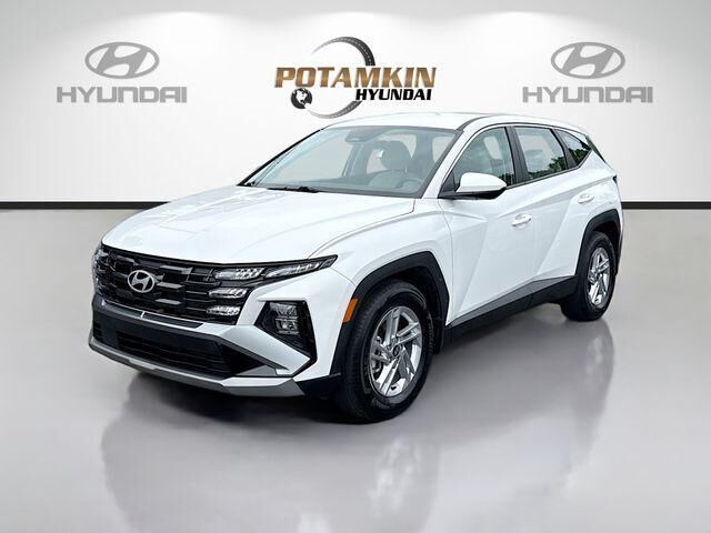 2026 Hyundai TUCSON SE — photo 1 of 13