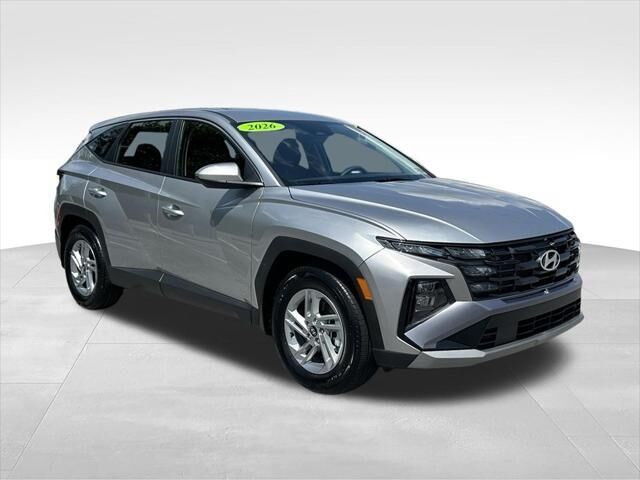 2026 Hyundai TUCSON SE