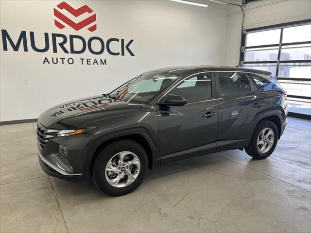 2022 Hyundai TUCSON SE