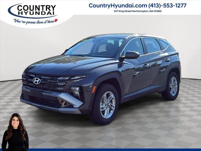 2026 Hyundai TUCSON SE