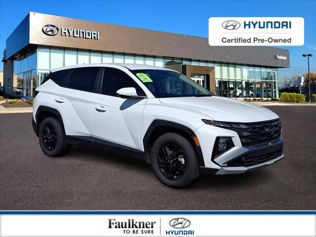2025 Hyundai TUCSON SE