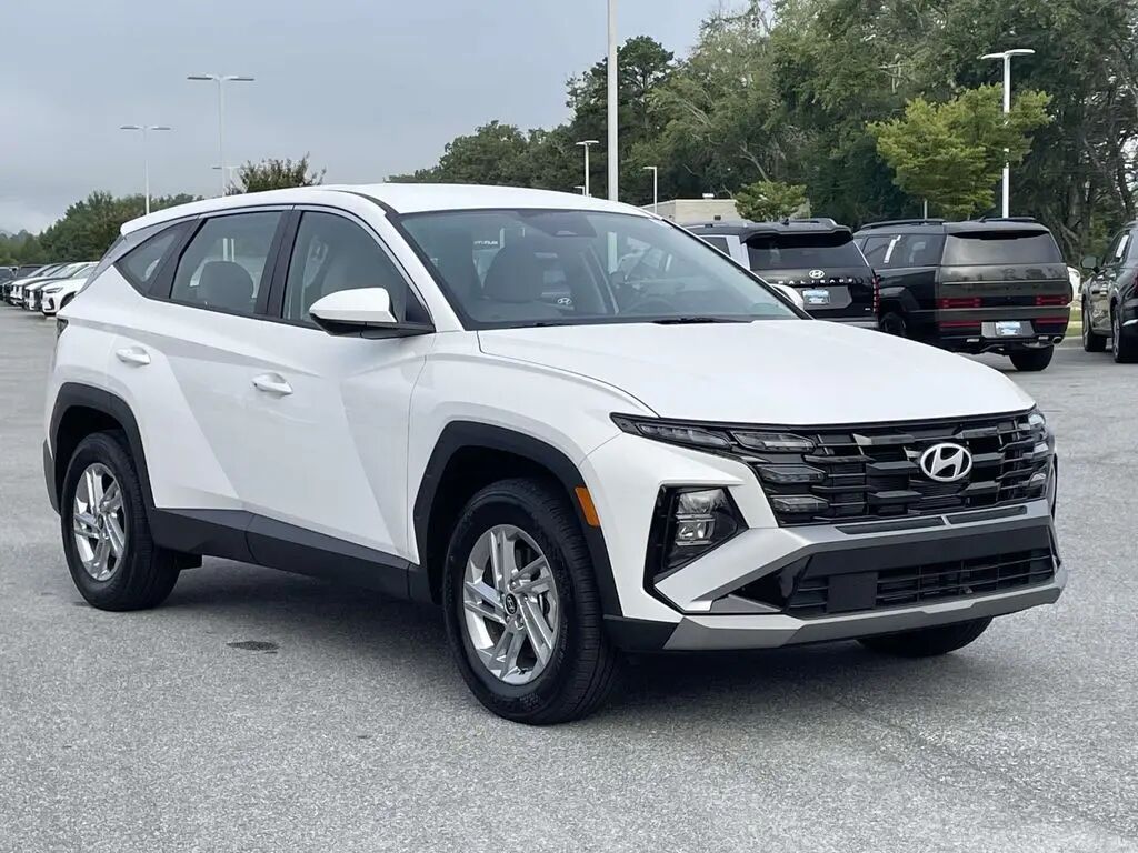2026 Hyundai TUCSON SE — photo 1 of 25
