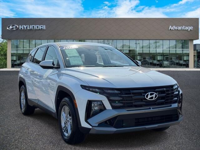 2026 Hyundai TUCSON SE — photo 1 of 26