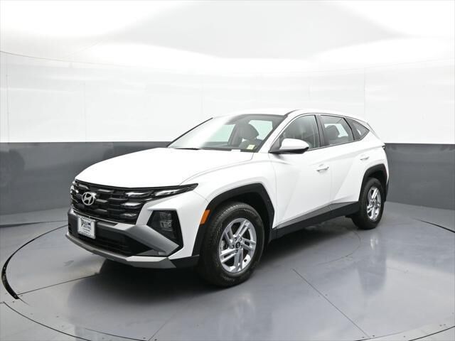 2025 Hyundai TUCSON SE — photo 1 of 12