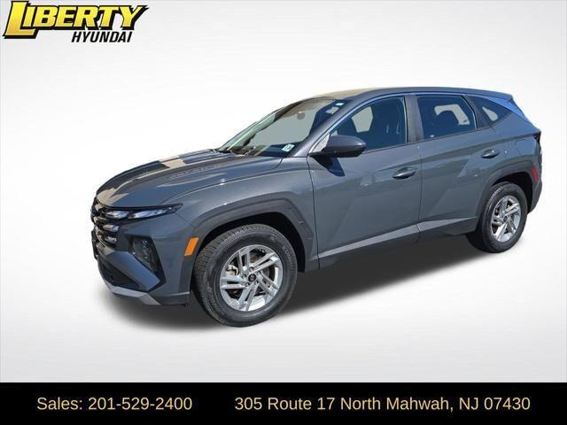 2025 Hyundai TUCSON SE — photo 1 of 25
