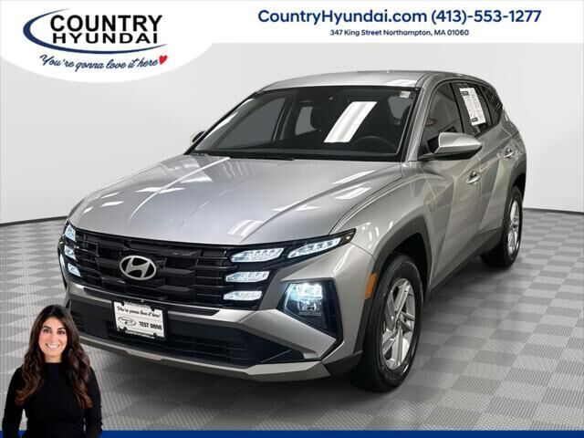 2025 Hyundai TUCSON SE — photo 1 of 26