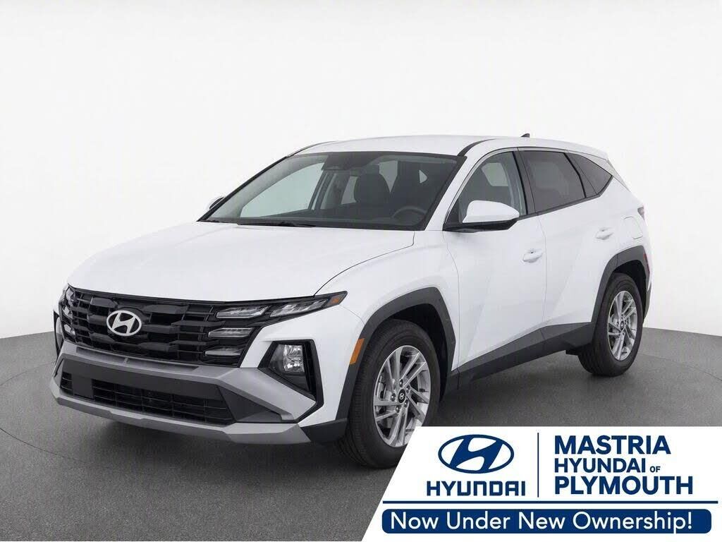 2026 Hyundai TUCSON SE — photo 1 of 15