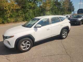 2024 Hyundai TUCSON SE