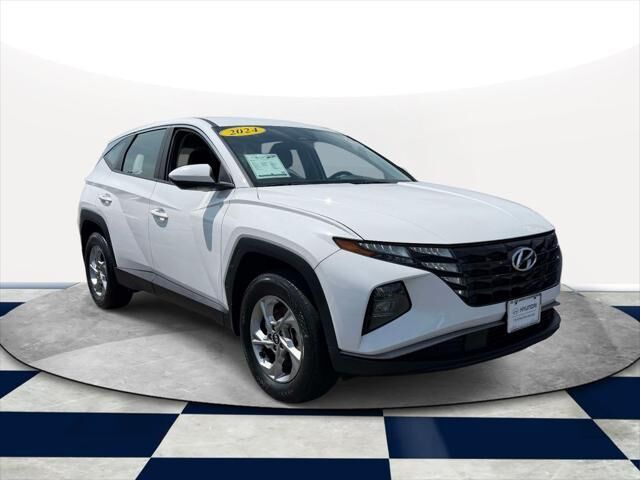 2024 Hyundai TUCSON SE — photo 1 of 51