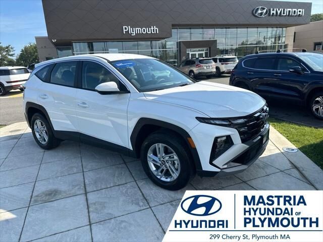 2026 Hyundai TUCSON SE