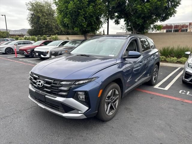 2025 Hyundai TUCSON SEL — photo 1 of 9