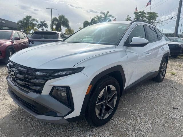 2025 Hyundai TUCSON SEL — photo 1 of 13