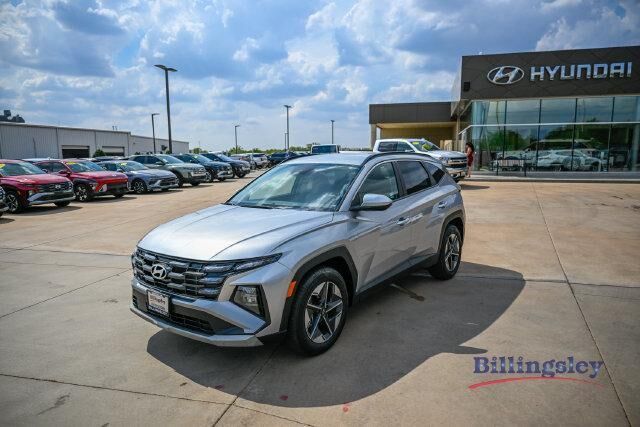 2025 Hyundai TUCSON SEL — photo 1 of 13