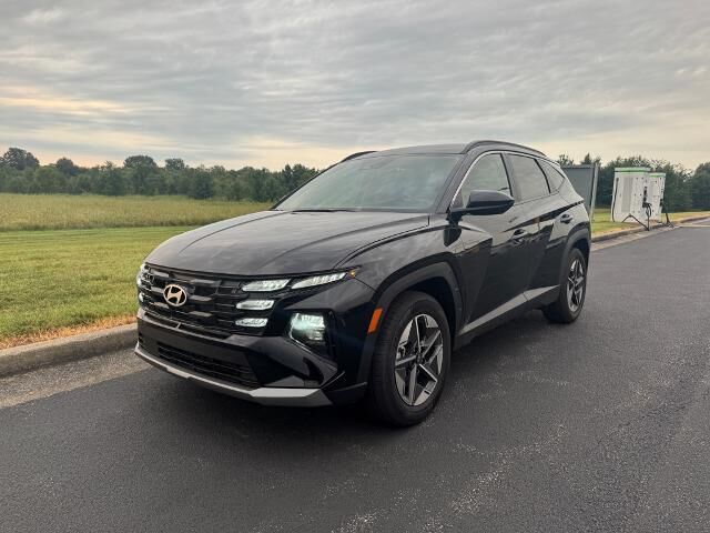 2025 Hyundai TUCSON SEL — photo 1 of 26