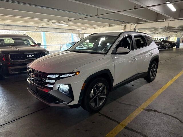2025 Hyundai TUCSON SEL — photo 1 of 7