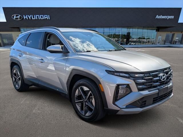2025 Hyundai TUCSON SEL — photo 1 of 17