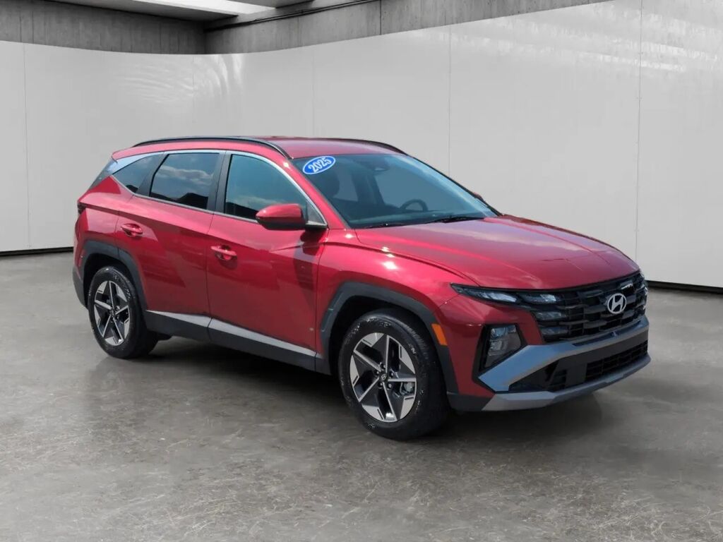 2025 Hyundai TUCSON SEL — photo 1 of 13