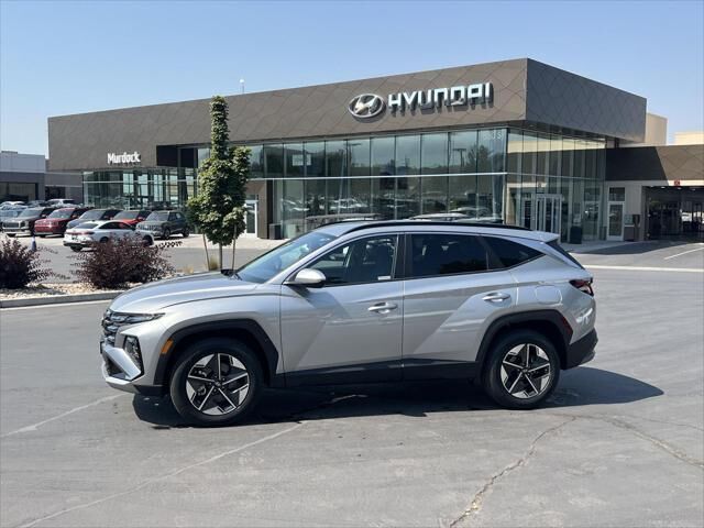 2025 Hyundai TUCSON SEL — photo 1 of 13