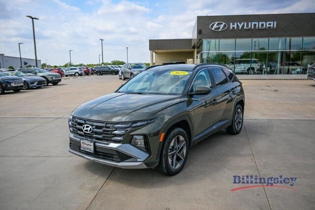2025 Hyundai TUCSON SEL — photo 1 of 13