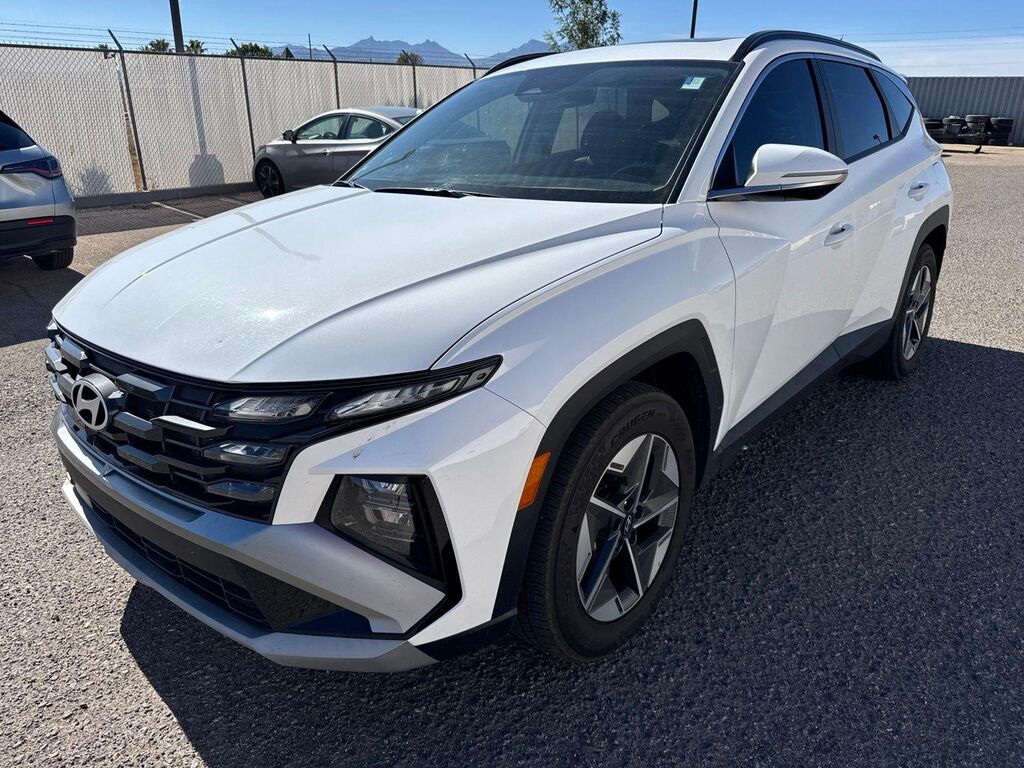 2025 Hyundai TUCSON SEL Convenience — photo 1 of 13