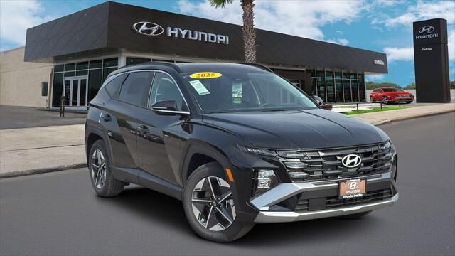 2025 Hyundai TUCSON SEL Convenience — photo 1 of 13