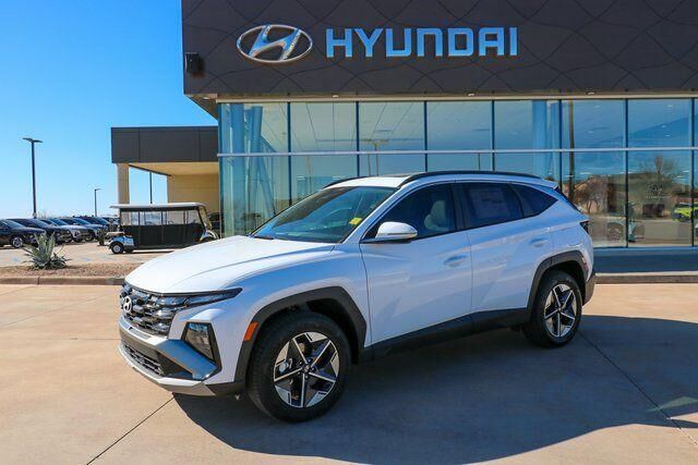 2025 Hyundai TUCSON SEL Convenience — photo 1 of 13