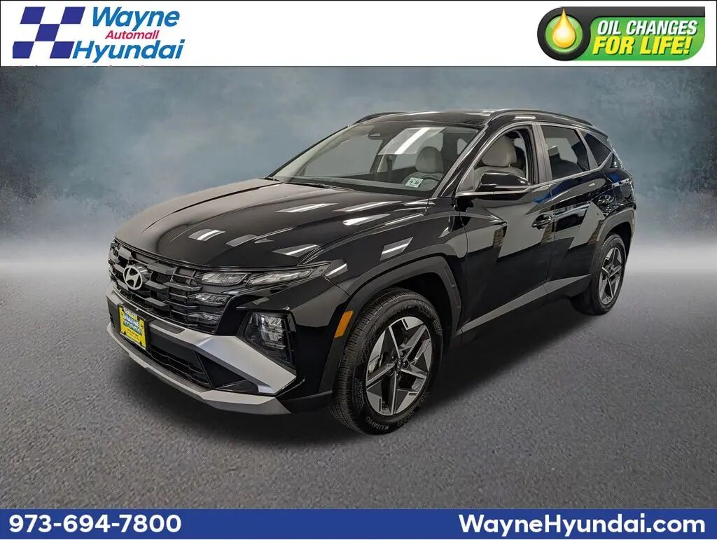 2025 Hyundai TUCSON SEL Convenience — photo 1 of 13
