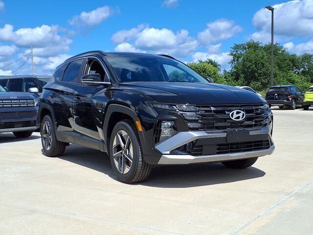 2025 Hyundai TUCSON SEL Convenience — photo 1 of 13