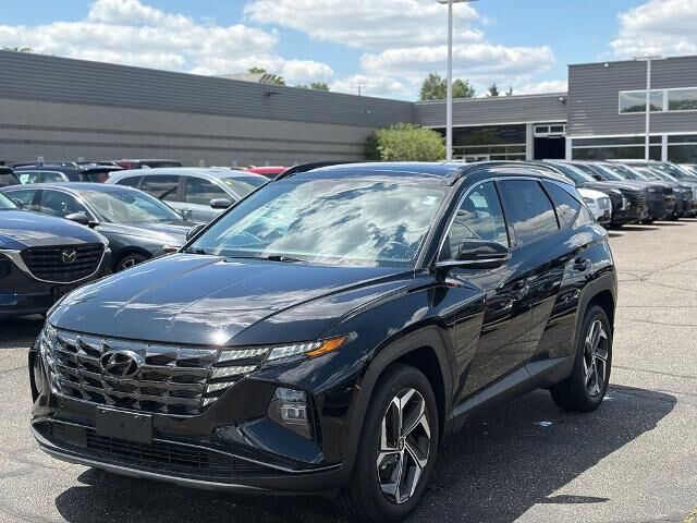2024 Hyundai TUCSON Limited — photo 1 of 15