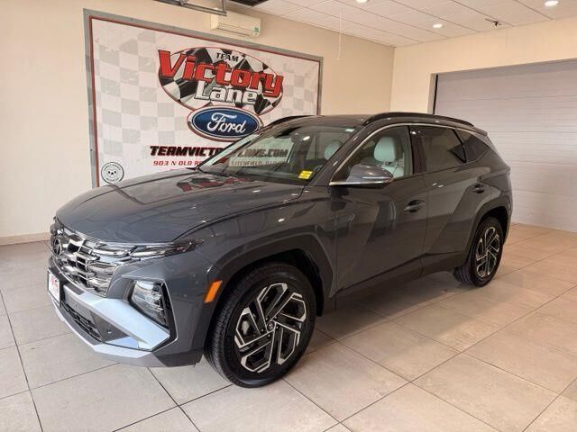 2025 Hyundai TUCSON Limited — photo 1 of 13