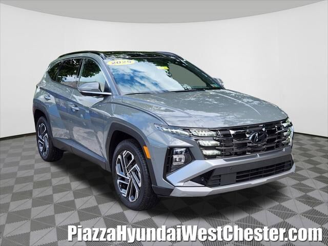 2025 Hyundai TUCSON Limited — photo 1 of 13