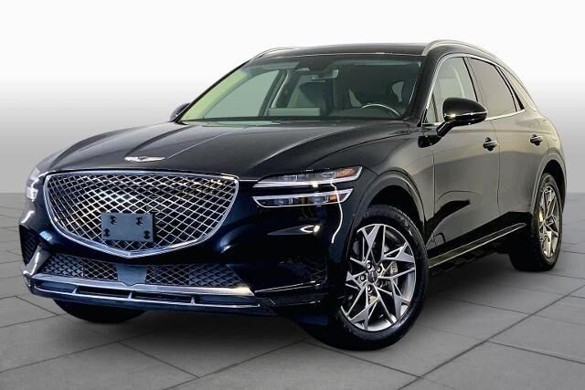 2024 Genesis GV70 2.5T Standard — photo 1 of 12