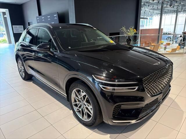 2024 Genesis GV70 2.5T Standard — photo 1 of 4