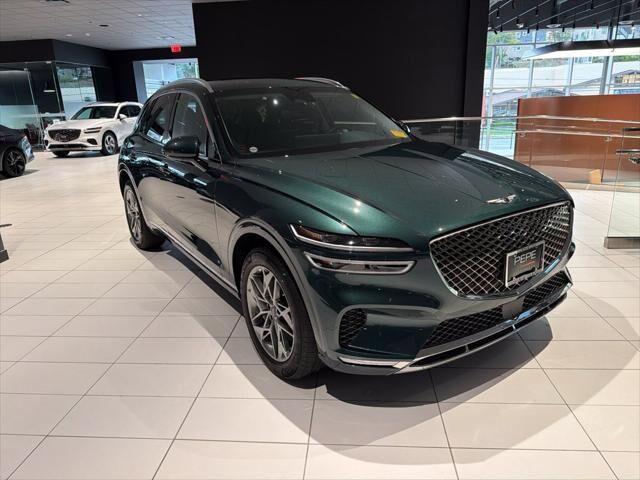 2024 Genesis GV70 2.5T Standard — photo 1 of 4
