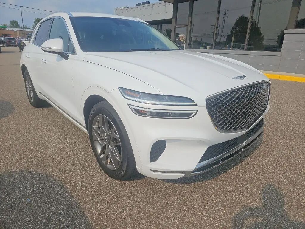 2025 Genesis GV70 2.5T Standard — photo 1 of 29