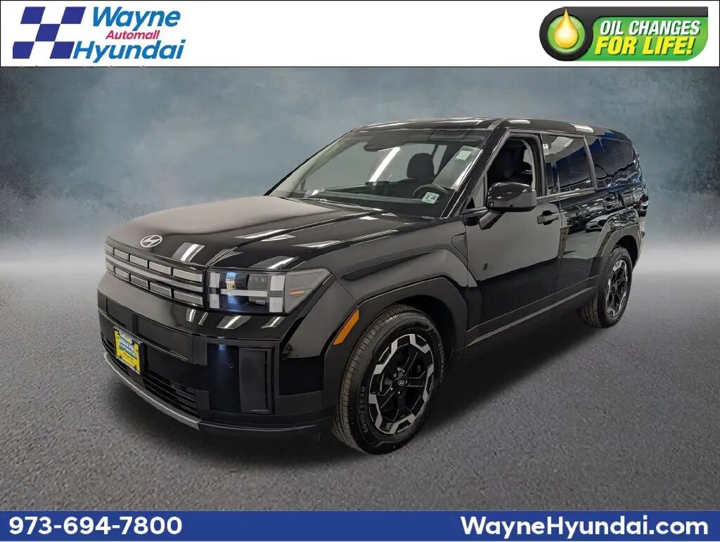 2025 Hyundai SANTA FE SE — photo 1 of 13