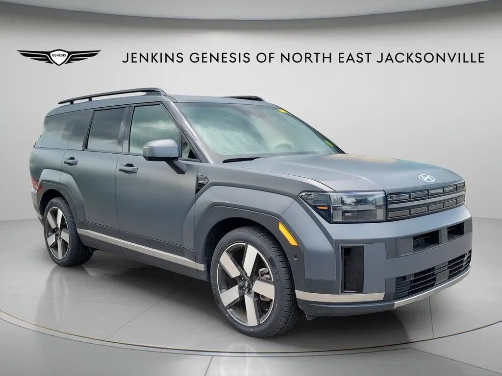 2025 Hyundai SANTA FE Limited — photo 1 of 2