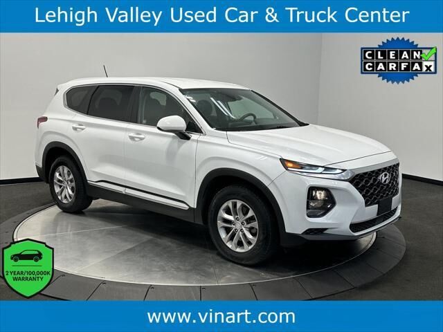 2019 Hyundai SANTA FE SE 2.4L — photo 1 of 13